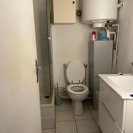 Apartment T1 Meuble Centre Ecussons